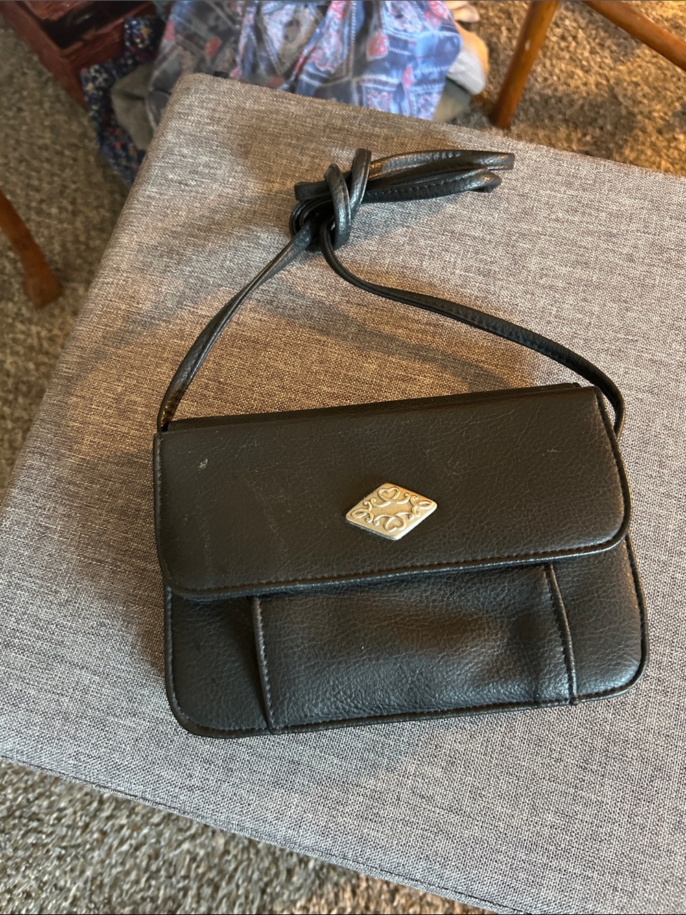 Faded Glory Black Crossbody Bag with Decorative Silver Plaque